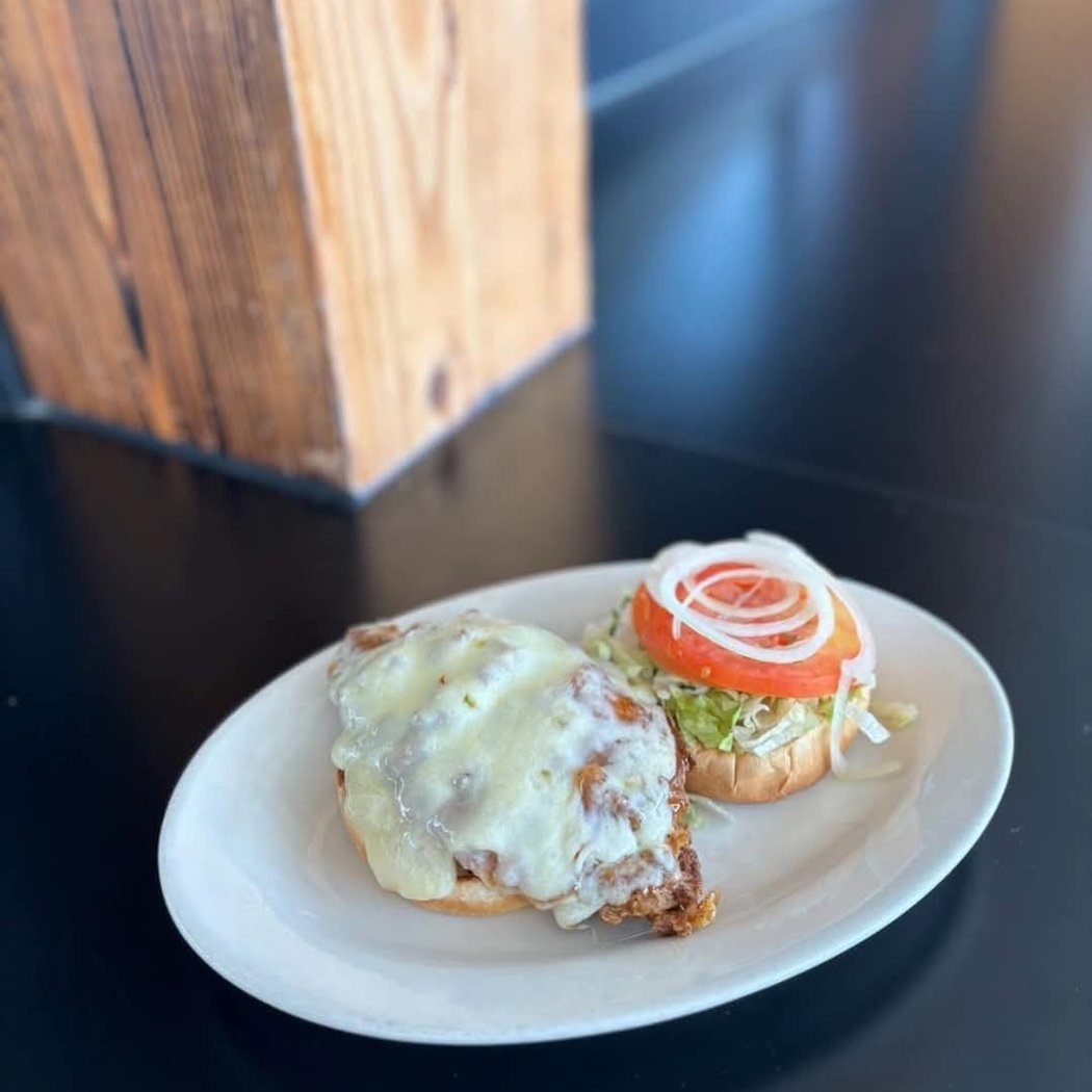 Duffer's Bar & Grill 3